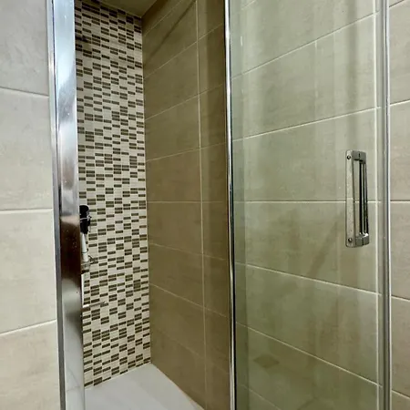Apartment Renove- Skis Aux Pieds-parking- 1650 Courchevel