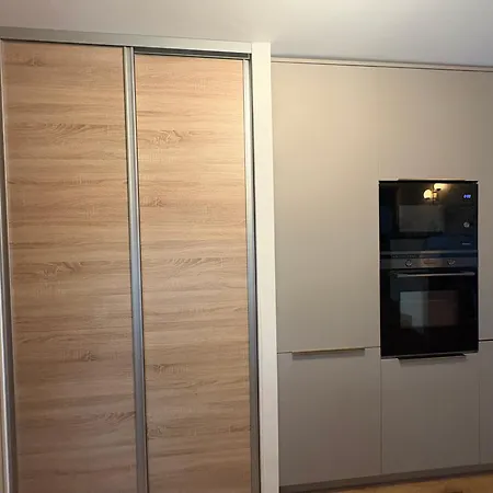 Apartment Renove- Skis Aux Pieds-parking- 1650 Courchevel