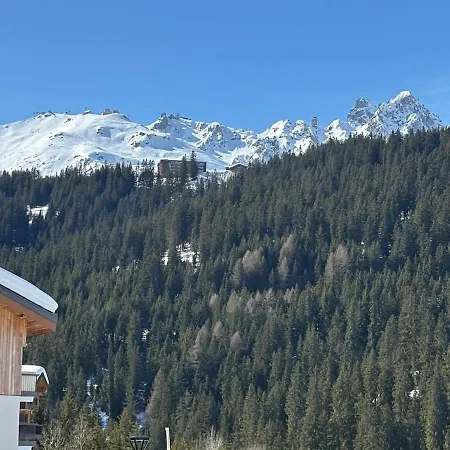 Renove- Skis Aux Pieds-parking- 1650 Apartment *